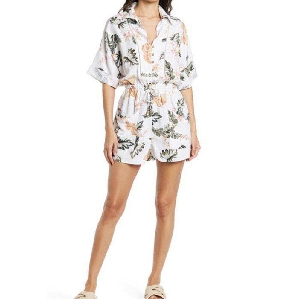 BLANKNYC Women’s Linen Blend Tropical Print Short Sleeve Romper